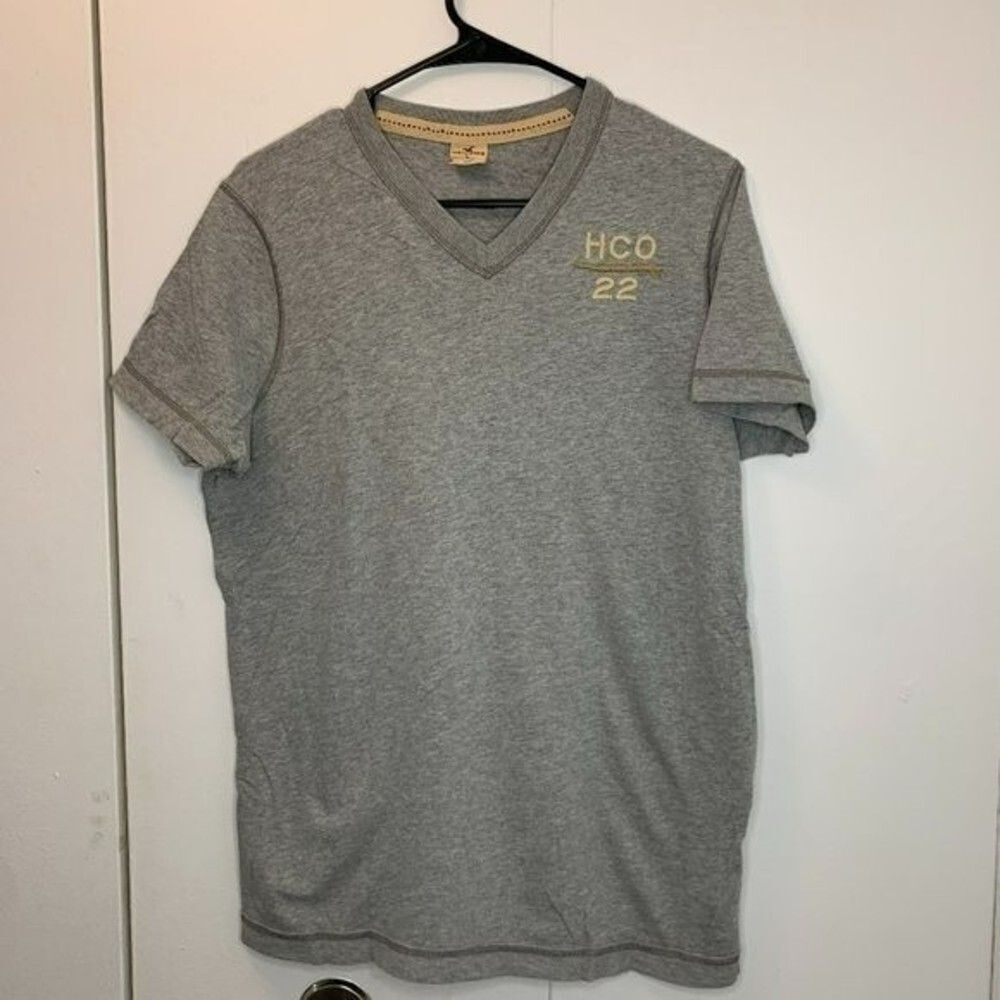 Hollister HCO 22 Grey Shirt Size Large